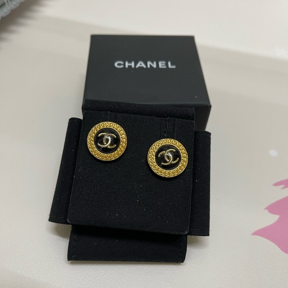 CHANEL Jewelry - Authentic Chanel vintage earrings
